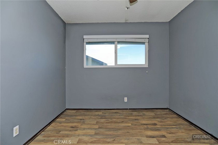 Welcome to Midtown Village! This 3-bedroom, 1.5-bath PUD offers - photo 19