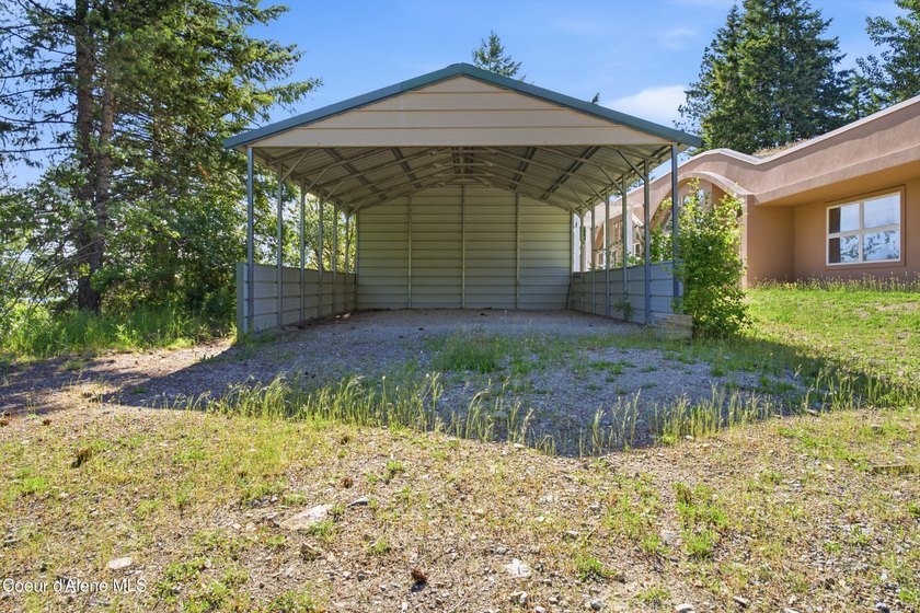 First time ever offered to the market! Situated on 11.23 private - photo 26