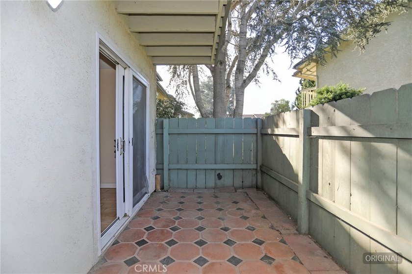 Welcome to Midtown Village! This 3-bedroom, 1.5-bath PUD offers - photo 26