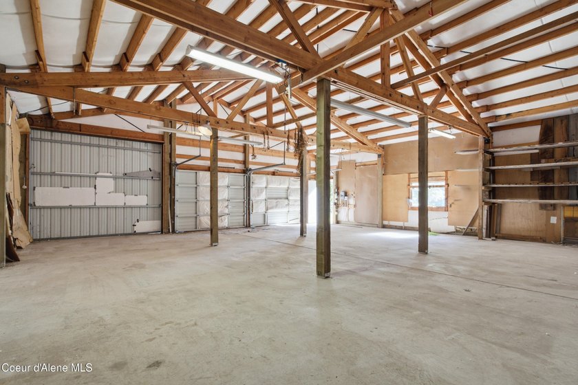 First time ever offered to the market! Situated on 11.23 private - photo 30