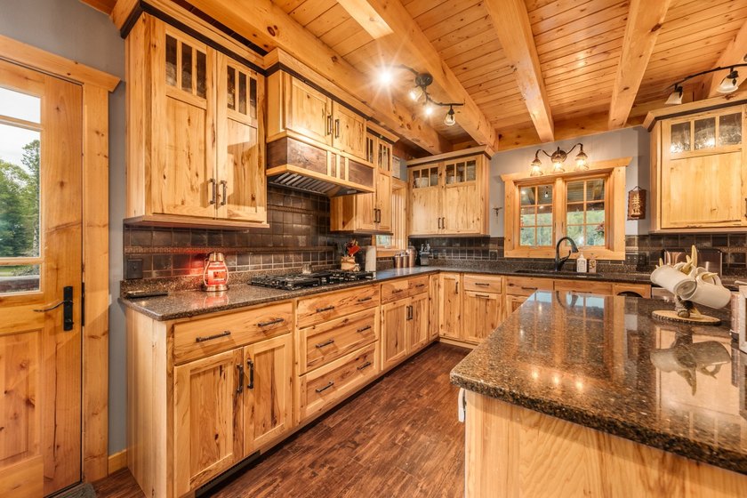 Be prepared to pick your jaw up off the floor upon entering this - photo 2