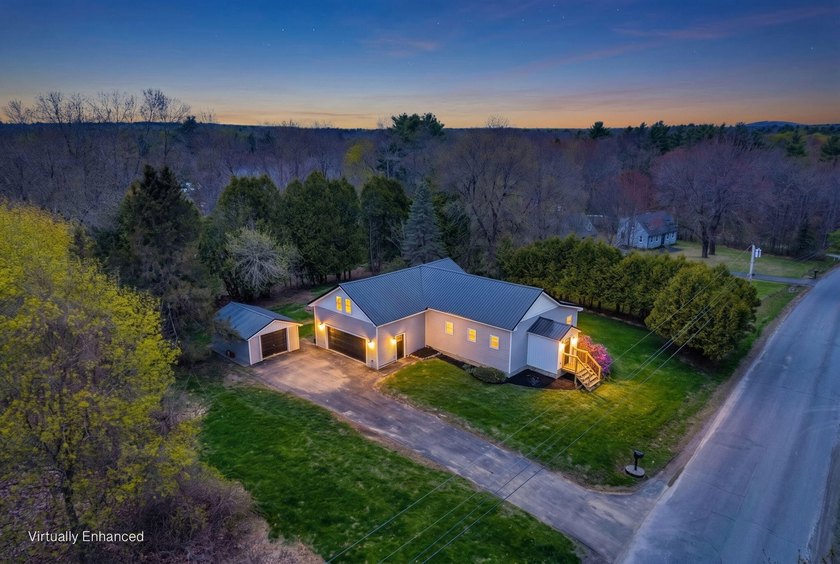 Fully renovated and move-in ready, this stylish yet cozy home - photo 3