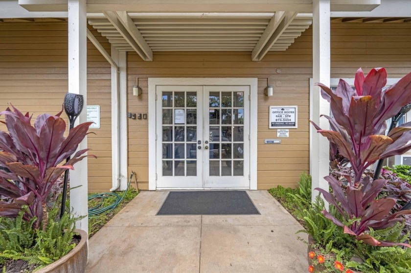 Two bedroom 1.5 bath second floor condo priced to sell in very - photo 36