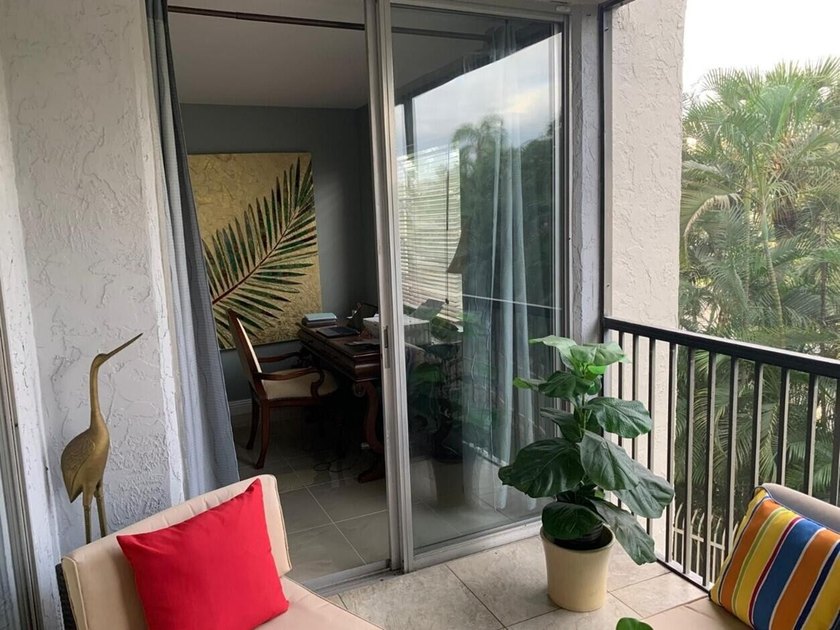 INVESTOR OPPORTUNITY: Fully Furnished with Creditable Tenant - photo 4