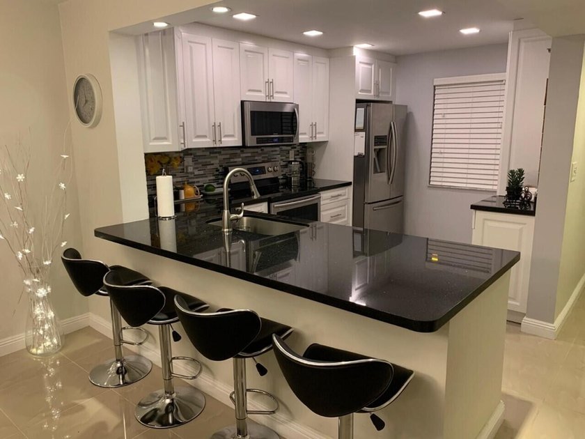 INVESTOR OPPORTUNITY: Fully Furnished with Creditable Tenant - photo 9