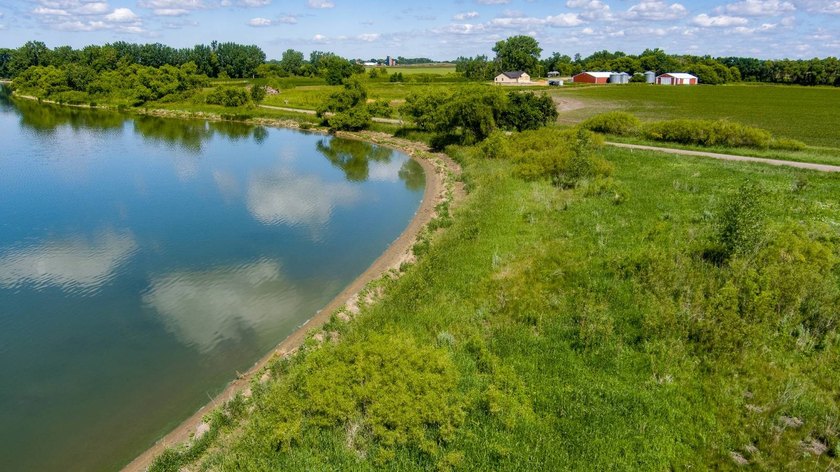 Opportunities to acquire undeveloped waterfront property on Lake - photo 2