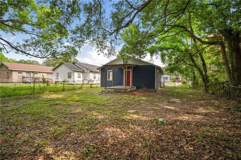 INVESTMENT OPPORTUNITY IN THE HEART OF MOBILE! This previously - photo 23