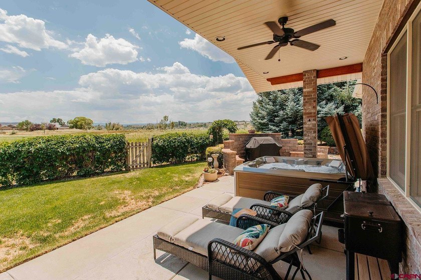 Welcome home to this beautifully updated ranch-style retreat in - photo 40