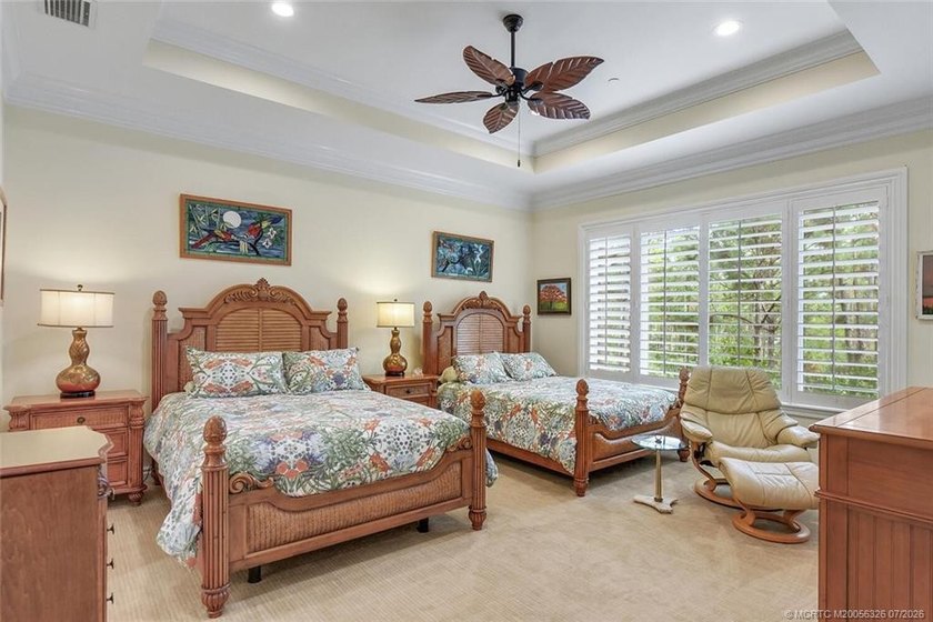 Gorgeous 2 BR, 2 BA condo boasts sophistication and luxury - photo 14