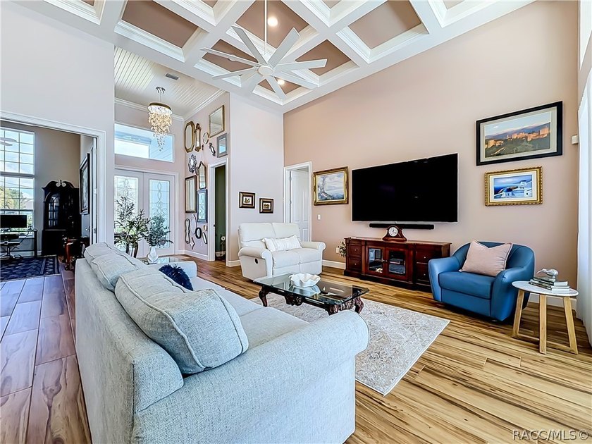 Welcome to waterfront living on one of Crystal River's most - photo 13