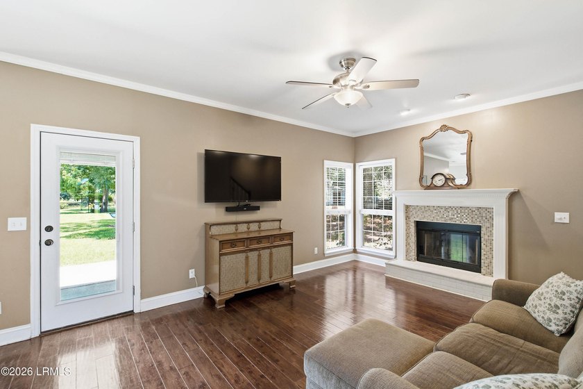 HIGHLY MOTIVATED SELLERS AND A NEW PRICE! PLUS SELLER IS - photo 22