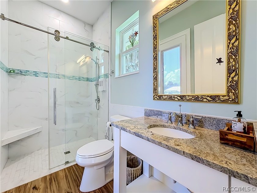 Welcome to waterfront living on one of Crystal River's most - photo 39