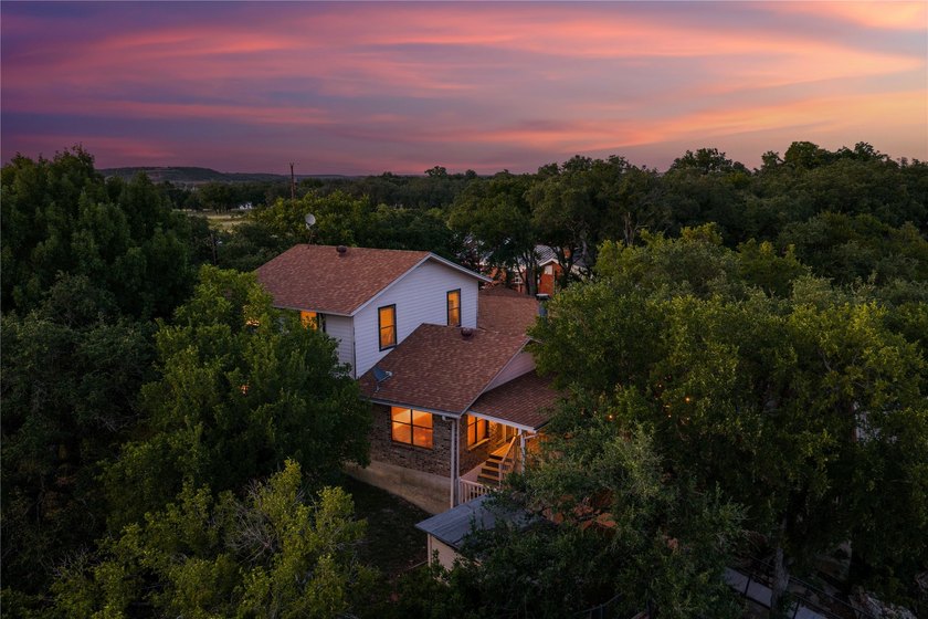 Highly desirable lakefront home on Mintons Draw at Lake - photo 28