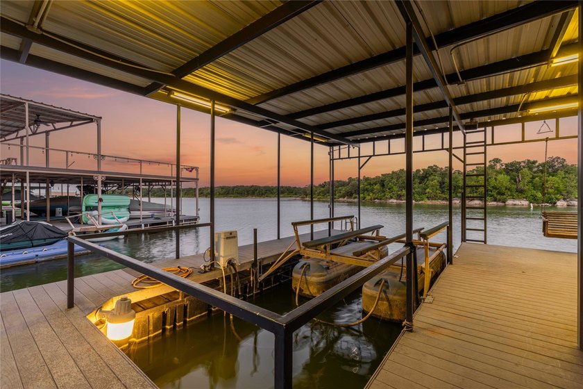 Highly desirable lakefront home on Mintons Draw at Lake - photo 33