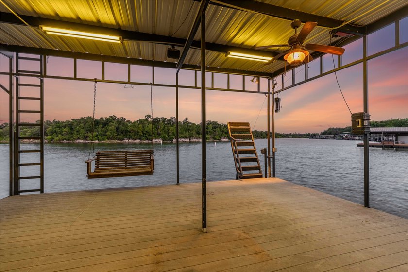 Highly desirable lakefront home on Mintons Draw at Lake - photo 35