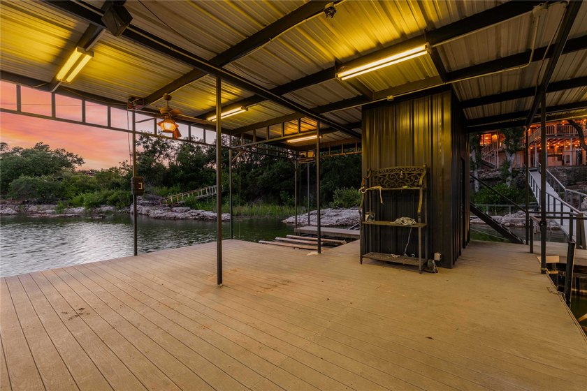 Highly desirable lakefront home on Mintons Draw at Lake - photo 36
