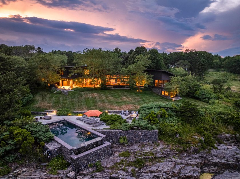 Welcome to Sea Haven, a breathtaking oceanfront estate where - photo 2