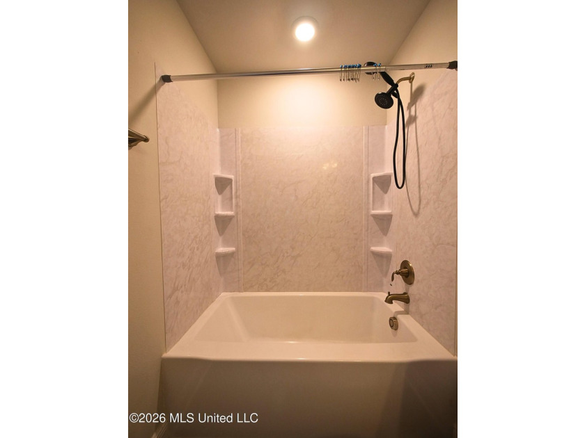 This beautifully maintained all-brick home, built just six years - photo 27