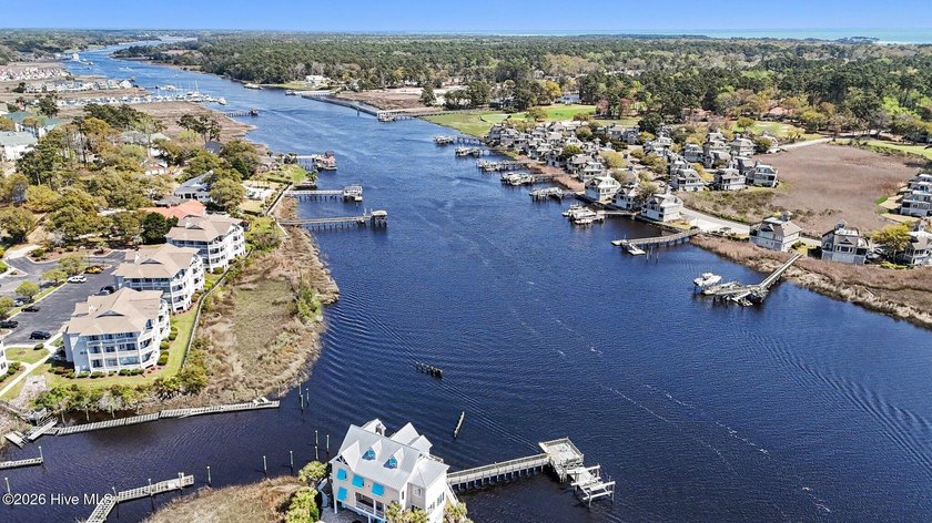 Turn-key 2BR/2BA end unit condo with stunning Intracoastal - photo 5