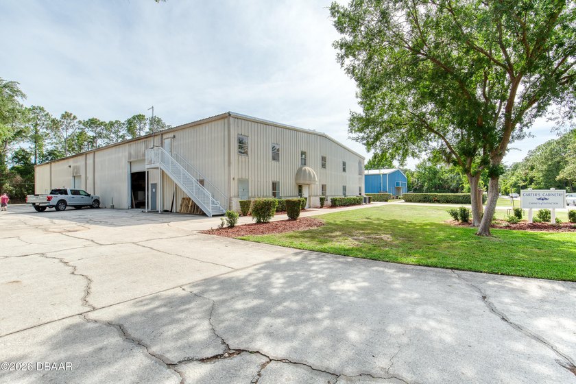 This offering consists of two adjacent warehouse buildings, each - photo 15