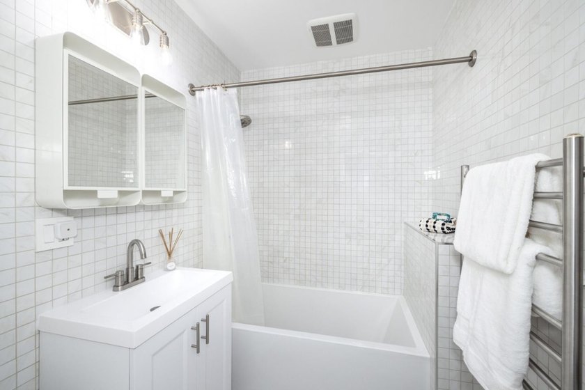 We are very pleased to present a truly unique residential - photo 17