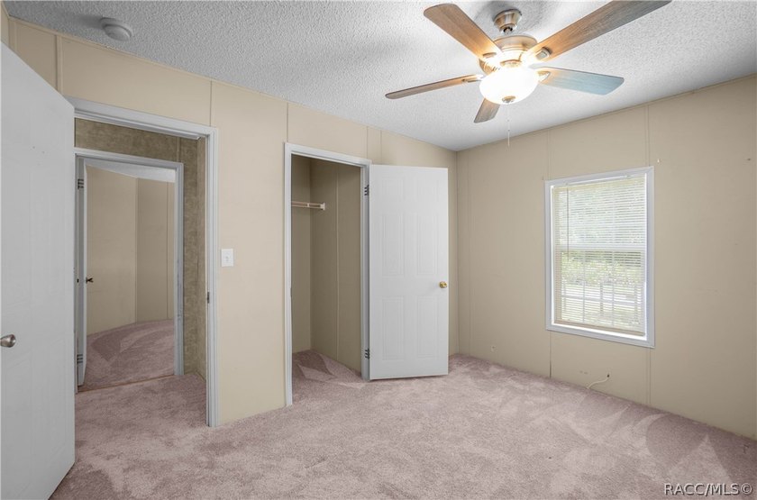 AFFORDABLE, UPDATED &amp; MOVE-IN READY! Looking for space - photo 28