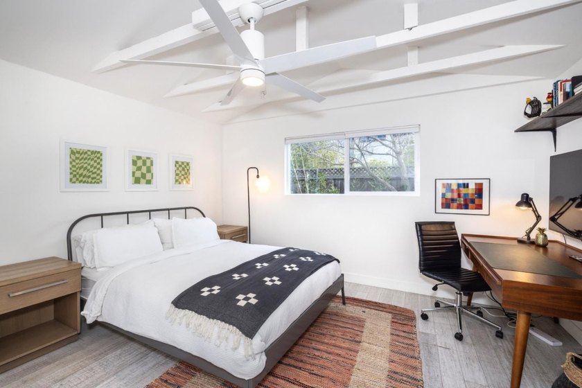 We are very pleased to present a truly unique residential - photo 31