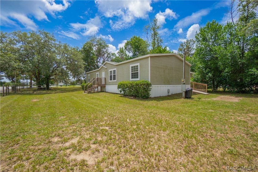 AFFORDABLE, UPDATED &amp; MOVE-IN READY! Looking for space - photo 32