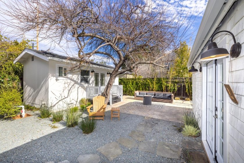 We are very pleased to present a truly unique residential - photo 34