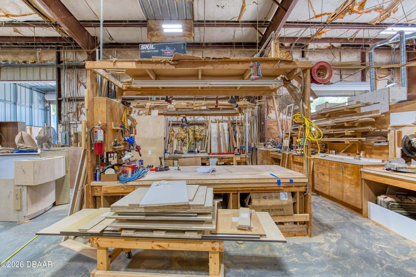 This offering consists of two adjacent warehouse buildings, each - photo 37
