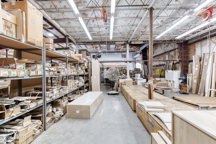 This offering consists of two adjacent warehouse buildings, each - photo 41