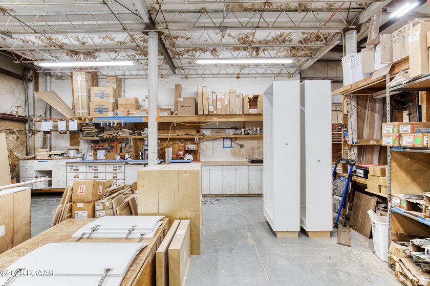 This offering consists of two adjacent warehouse buildings, each - photo 42