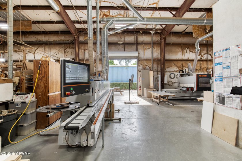 This offering consists of two adjacent warehouse buildings, each - photo 47