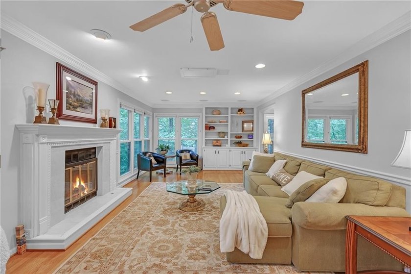 Lake lot. Cul-de-sac. Privacy. Chimney Lakes. One of the larger - photo 14