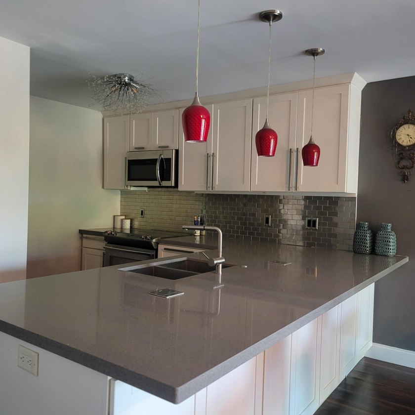 Nice condo priced to sell,below comps. Beautifully remodeled - photo 17