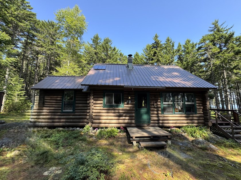 Unique island retreat opportunity on Mooselookmeguntic Lake! - photo 8