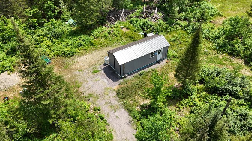 GREAT DEAL! Your ultimate nature getaway! Fall in love with this - photo 10