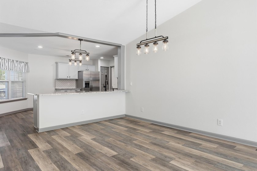 This home has been virtually staged. Welcome home to this - photo 11