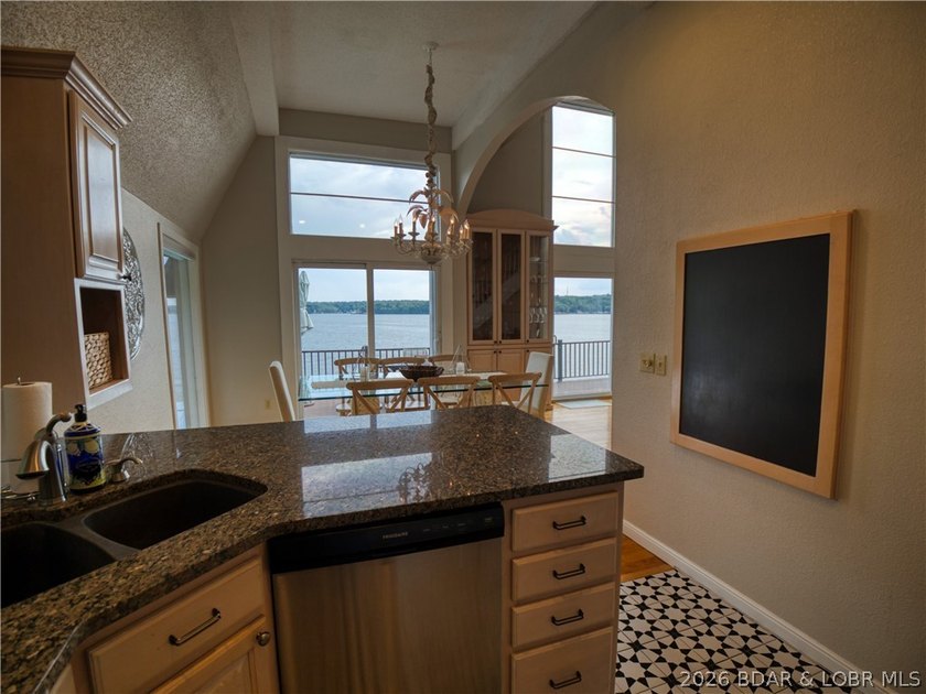 $25K CREDIT at closing toward replacements of your choice - photo 41