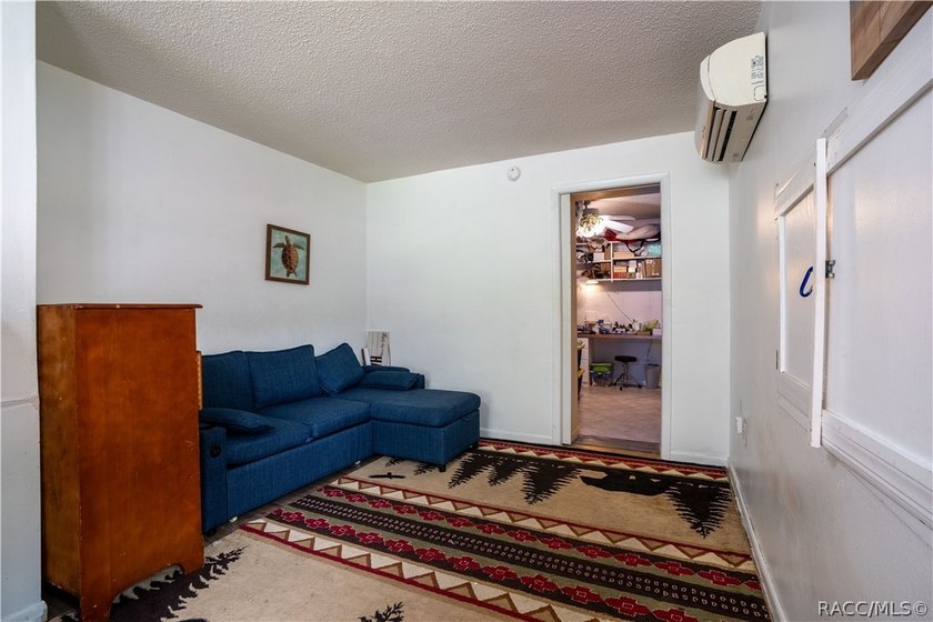 Beautifully maintained 4-bedroom, 2-bath pool home in the - photo 16