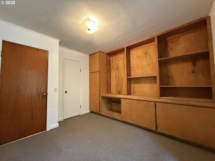 END OF ROAD PRIVACY!! Charming 3 bedroom 1 1/2 bath home located - photo 18