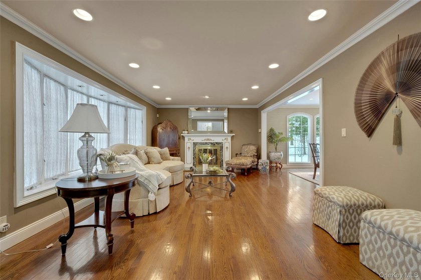 Welcome to this breathtaking and masterfully renovated home - photo 6