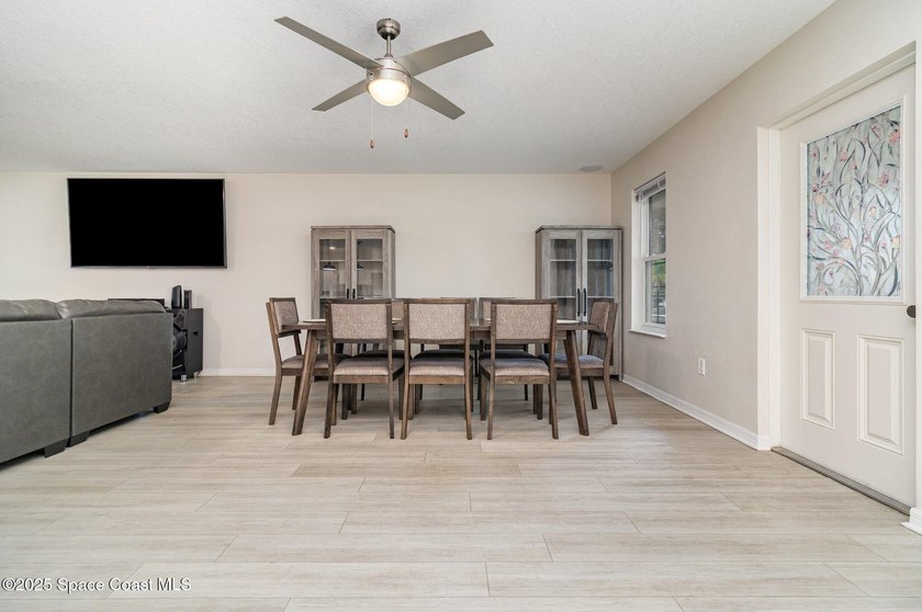 Discover the perfect blend of space and comfort at 5651 Travis - photo 3