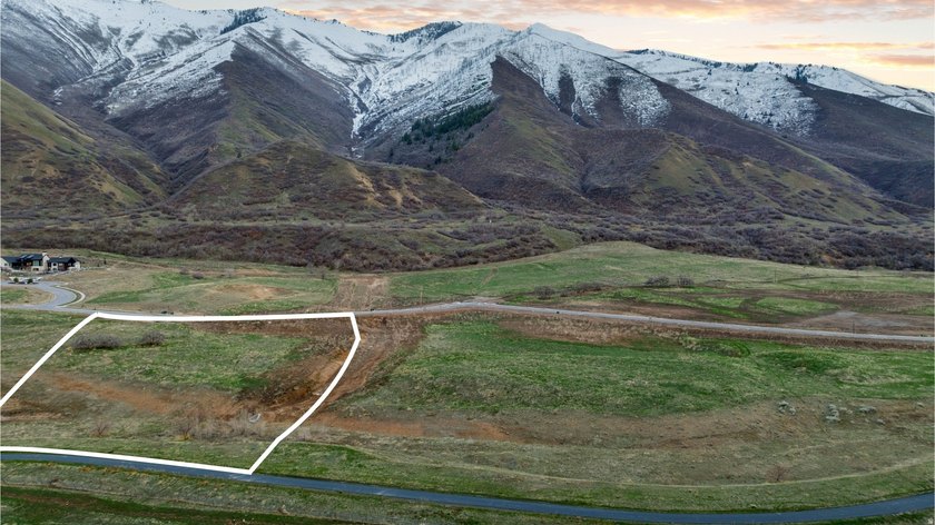 Perched above Utah County with sweeping views in every direction - photo 8