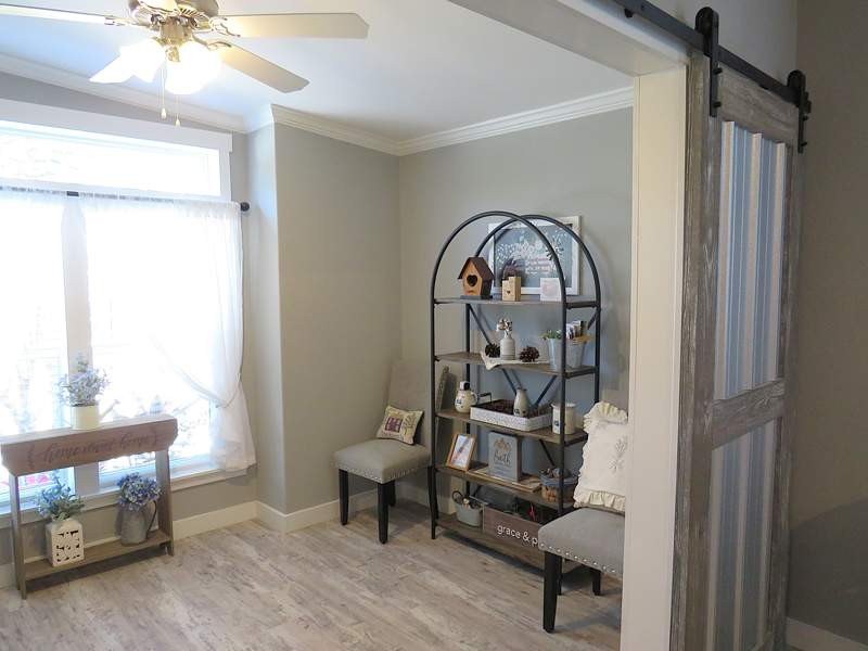 This beautiful 1393 square feet, 2.0 bed 2.0 bath Manufactured - photo 11