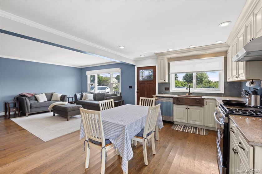 Welcome to this beautiful 3 bedroom home offering comfort, style - photo 12