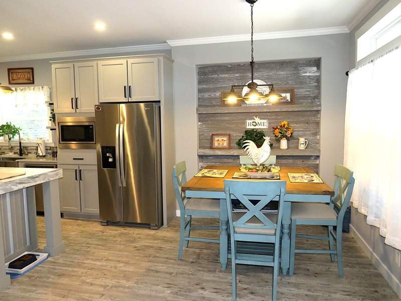 This beautiful 1393 square feet, 2.0 bed 2.0 bath Manufactured - photo 17