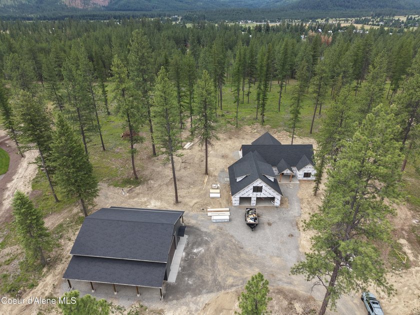 To-be-built on 5 private acres in a gated community in Blanchard - photo 3