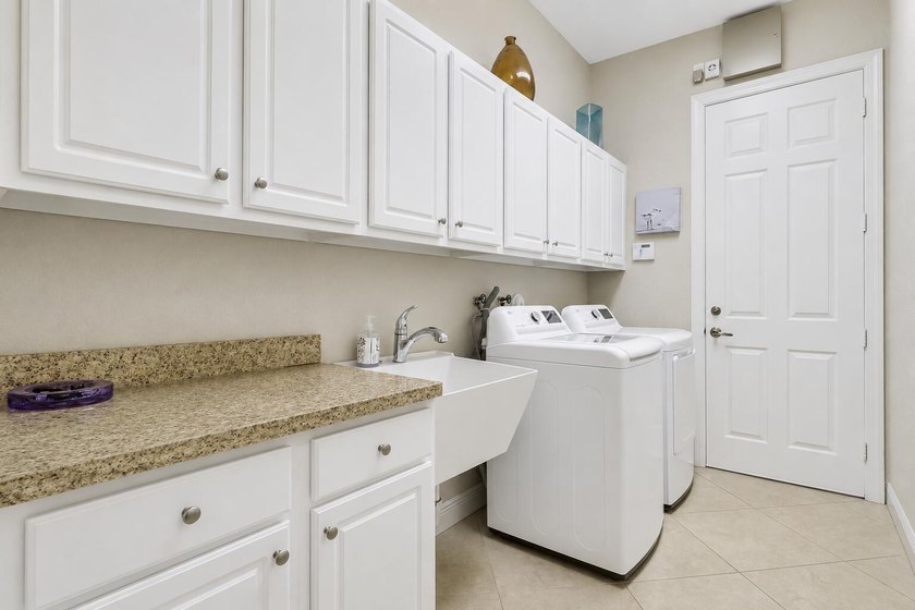 PRIVACY &amp; GOLF VIEWS! This 3BR/2.5BA/2CG 'Alessa' floor plan is - photo 34