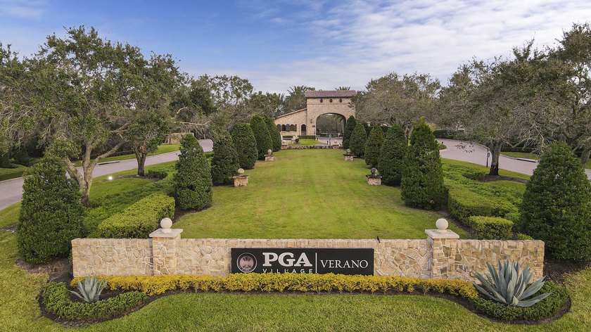 PRIVACY &amp; GOLF VIEWS! This 3BR/2.5BA/2CG 'Alessa' floor plan is - photo 44